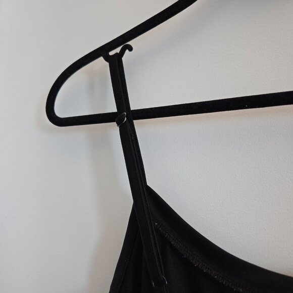 Black Adjustable Strap Camisole - Picture 5 of 5